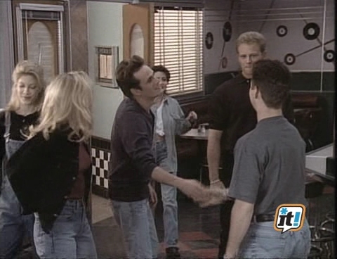 Charmed-Online-dot-NL-BeverlyHills90201-4x182115.jpg
