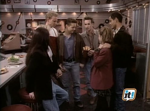 Charmed-Online-dot-NL-BeverlyHills90210-4x19-0946.jpg
