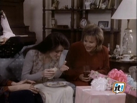 Charmed-Online-dot-NL-BeverlyHills90201-4x202648.jpg
