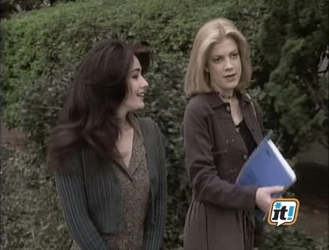 Charmed-Online-dot-NL-BeverlyHills90201-4x220397.jpg
