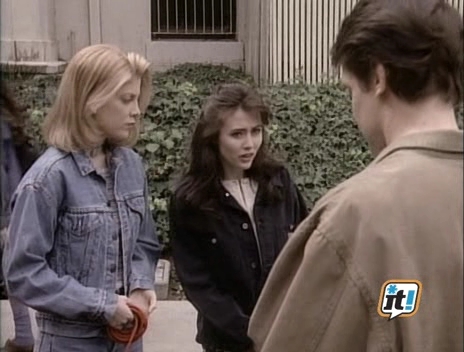 Charmed-Online-dot-NL-BeverlyHills90201-4x222166.jpg