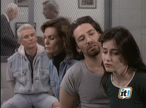 Charmed-Online-dot-NL-BeverlyHills90201-4x240469.jpg
