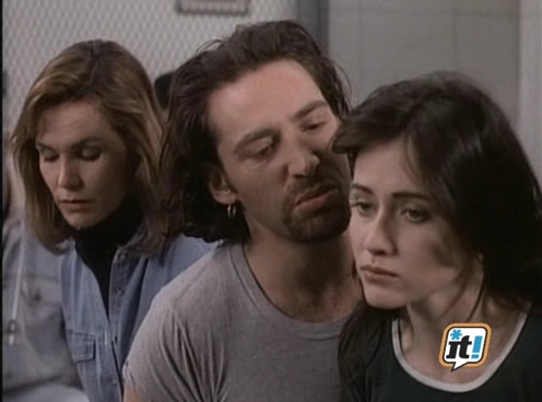 Charmed-Online-dot-NL-BeverlyHills90201-4x240488.jpg