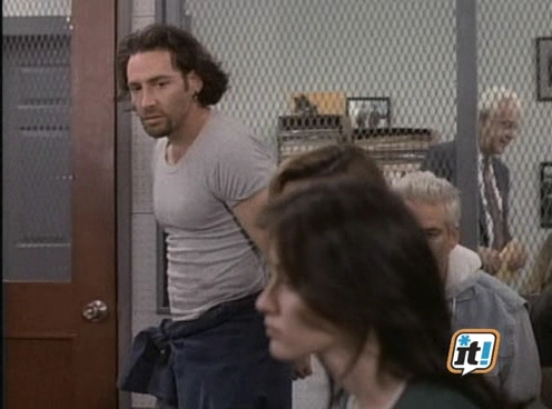 Charmed-Online-dot-NL-BeverlyHills90201-4x240493.jpg