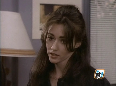Charmed-Online-dot-NL-BeverlyHills90201-4x241186.jpg