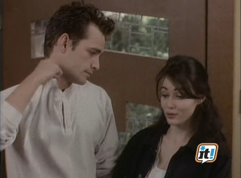 Charmed-Online-dot-NL-BeverlyHills90201-4x241618.jpg