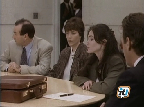 Charmed-Online-dot-NL-BeverlyHills90201-4x241976.jpg