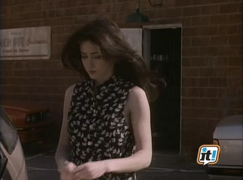 Charmed-Online-dot-NL-BeverlyHills90201-4x242147.jpg