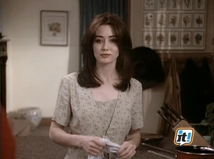Charmed-Online-dot-NL-BeverlyHills90201-4x27-0586.jpg