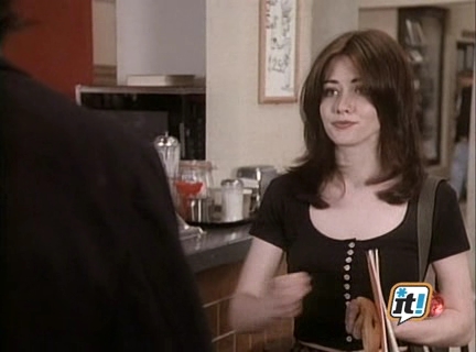 Charmed-Online-dot-NL-BeverlyHills90201-4x27-0817.jpg