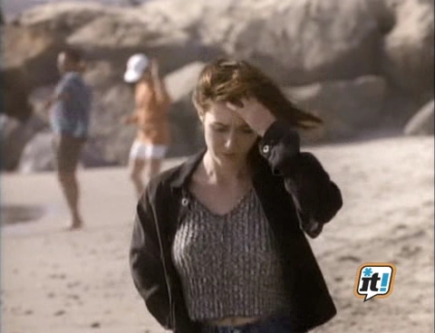 Charmed-Online-dot-NL-BeverlyHills90201-4x28-0119.jpg
