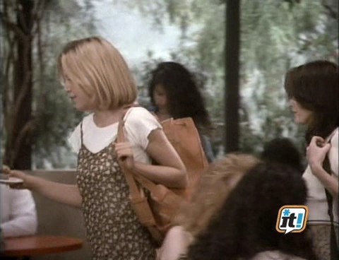 Charmed-Online-dot-NL-BeverlyHills90201-4x28-0733.jpg
