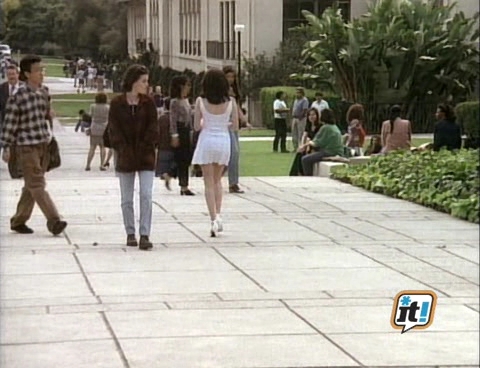 Charmed-Online-dot-NL-BeverlyHills90201-4x28-1892.jpg