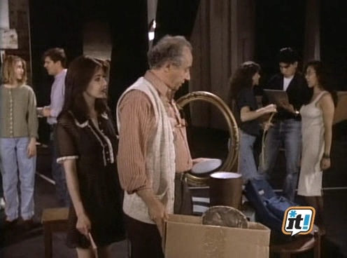 Charmed-Online-dot-NL-BeverlyHills90201-4x29-1044.jpg