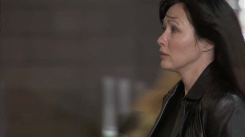 Charmed-Online-dot-net-KissMeDeadly0776.jpg Charmed-Online-dot-net-KissMeDeadly0776.jpg