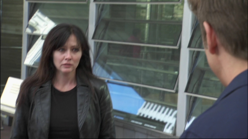 Charmed-Online-dot-net-KissMeDeadly0830.jpg Charmed-Online-dot-net-KissMeDeadly0830.jpg