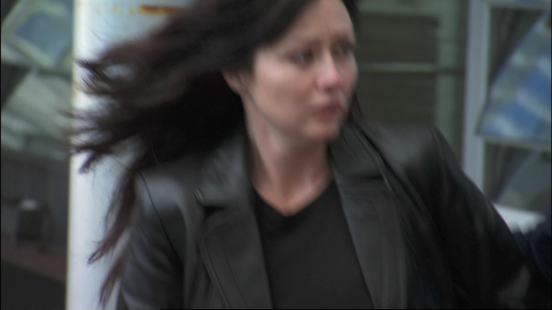 Charmed-Online-dot-net-KissMeDeadly0839.jpg Charmed-Online-dot-net-KissMeDeadly0839.jpg