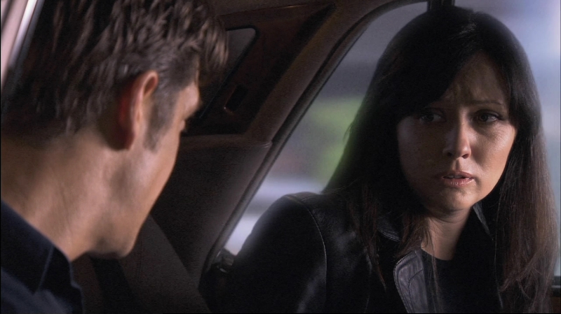 Charmed-Online-dot-net-KissMeDeadly0879.jpg Charmed-Online-dot-net-KissMeDeadly0879.jpg