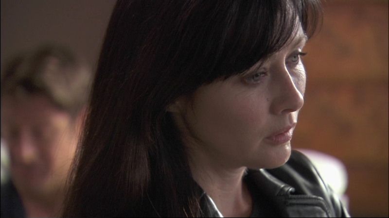 Charmed-Online-dot-net-KissMeDeadly0967.jpg Charmed-Online-dot-net-KissMeDeadly0967.jpg