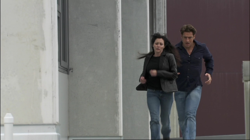 Charmed-Online-dot-net-KissMeDeadly1170.jpg Charmed-Online-dot-net-KissMeDeadly1170.jpg