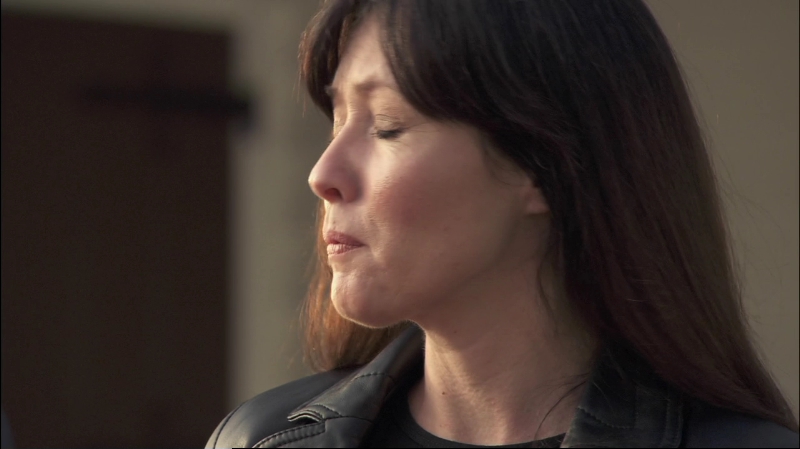 Charmed-Online-dot-net-KissMeDeadly1835.jpg Charmed-Online-dot-net-KissMeDeadly1835.jpg