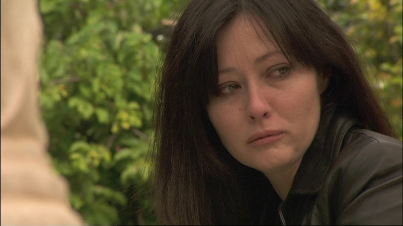 Charmed-Online-dot-net-KissMeDeadly2497.jpg Charmed-Online-dot-net-KissMeDeadly2497.jpg