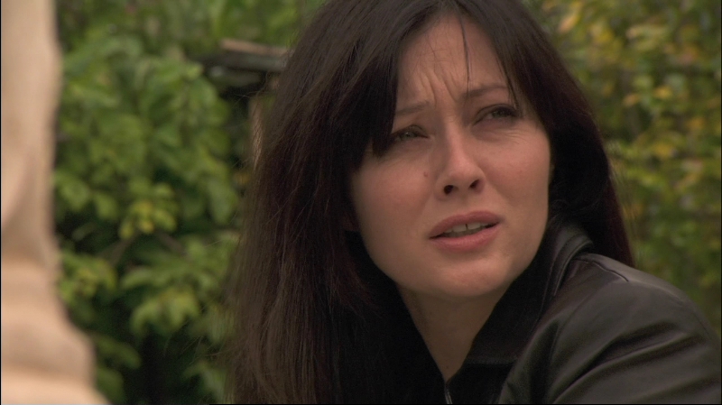 Charmed-Online-dot-net-KissMeDeadly2533.jpg Charmed-Online-dot-net-KissMeDeadly2533.jpg