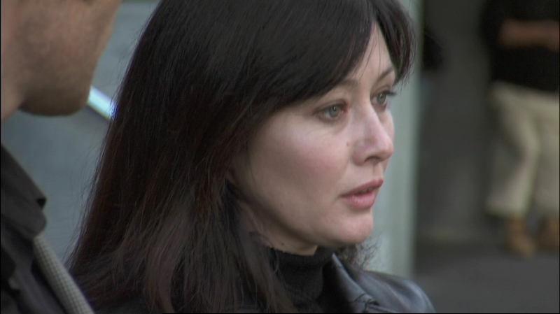 Charmed-Online-dot-net-KissMeDeadly3834.jpg Charmed-Online-dot-net-KissMeDeadly3834.jpg