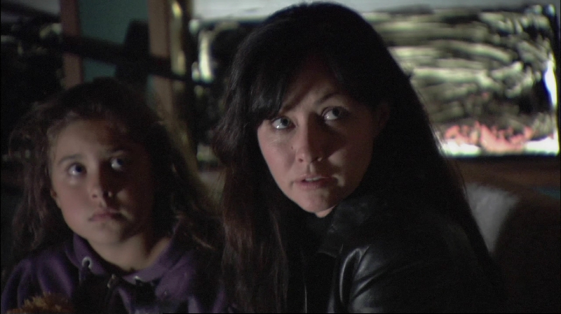 Charmed-Online-dot-net-KissMeDeadly4090.jpg Charmed-Online-dot-net-KissMeDeadly4090.jpg