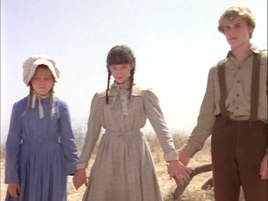 Charmed-Online-dot-NL-LittleHouseonthePrairie_LookBacktoYesterday5374.jpg