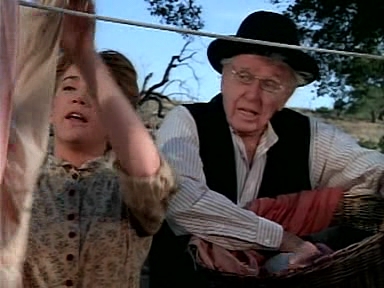Charmed-Online-dot-NLCharmed-Online-dot-NL-LittleHouseonthePrairie9x12-1848.jpg