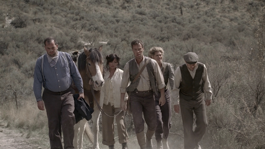 Charmed-Online_dot_nl-LostTreasureOfTheGrandCanyon2296.jpg Charmed-Online_dot_nl-LostTreasureOfTheGrandCanyon2296.jpg