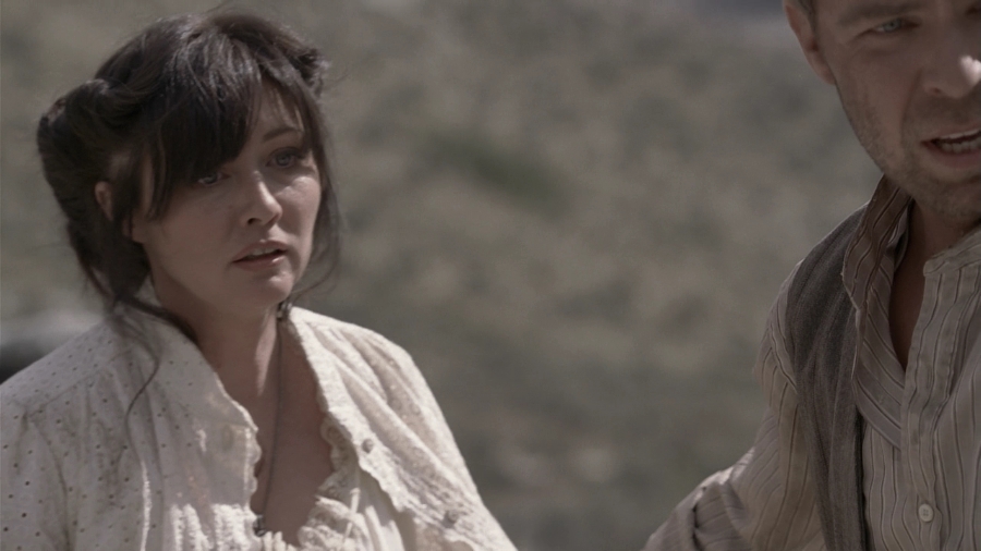 Charmed-Online_dot_nl-LostTreasureOfTheGrandCanyon2335.jpg Charmed-Online_dot_nl-LostTreasureOfTheGrandCanyon2335.jpg