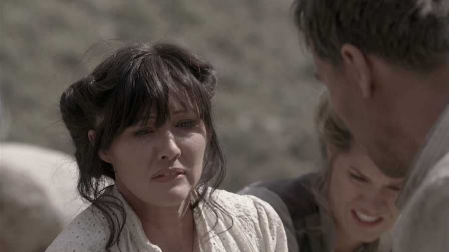 Charmed-Online_dot_nl-LostTreasureOfTheGrandCanyon2376.jpg Charmed-Online_dot_nl-LostTreasureOfTheGrandCanyon2376.jpg