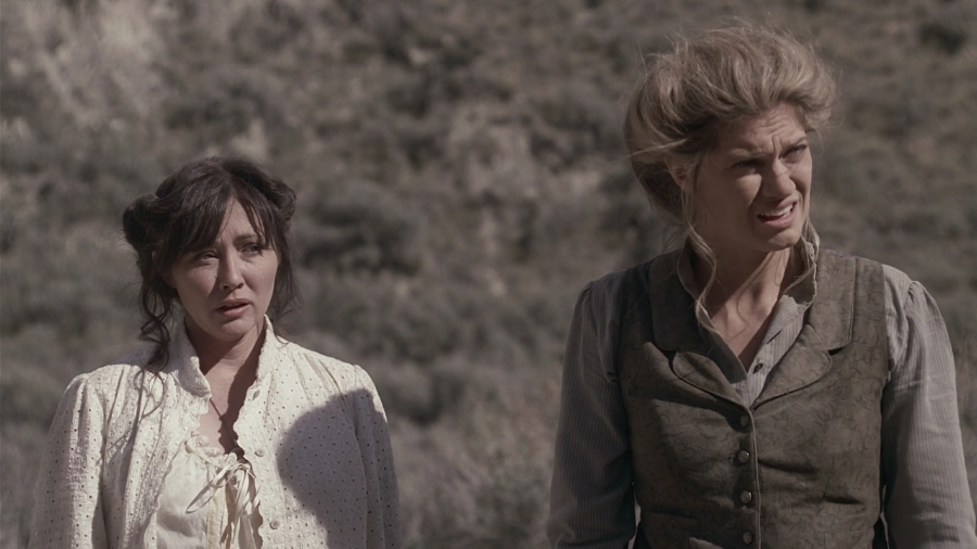 Charmed-Online_dot_nl-LostTreasureOfTheGrandCanyon2451.jpg Charmed-Online_dot_nl-LostTreasureOfTheGrandCanyon2451.jpg