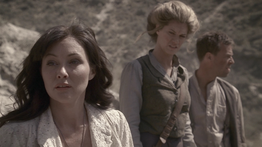 Charmed-Online_dot_nl-LostTreasureOfTheGrandCanyon2542.jpg Charmed-Online_dot_nl-LostTreasureOfTheGrandCanyon2542.jpg