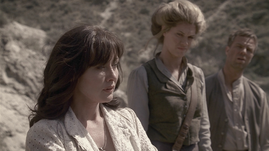 Charmed-Online_dot_nl-LostTreasureOfTheGrandCanyon2560.jpg Charmed-Online_dot_nl-LostTreasureOfTheGrandCanyon2560.jpg