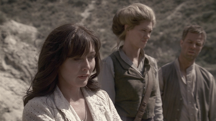 Charmed-Online_dot_nl-LostTreasureOfTheGrandCanyon2564.jpg Charmed-Online_dot_nl-LostTreasureOfTheGrandCanyon2564.jpg