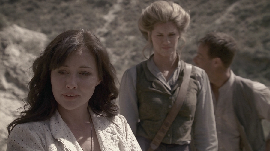 Charmed-Online_dot_nl-LostTreasureOfTheGrandCanyon2571.jpg Charmed-Online_dot_nl-LostTreasureOfTheGrandCanyon2571.jpg