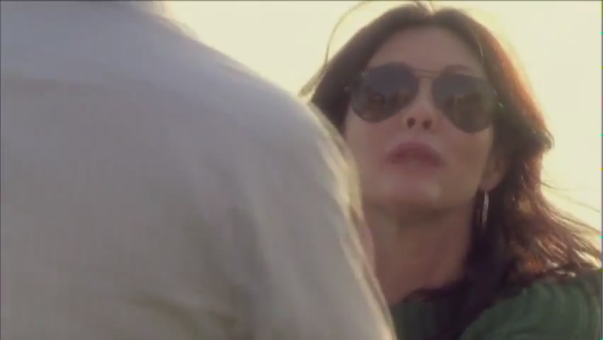 Charmed-Online-dot-net-ShannenSays-1x01-1604.jpg