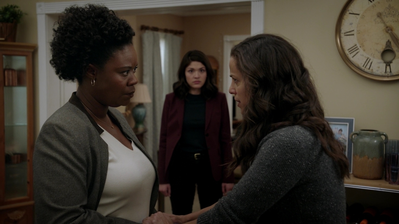 Charmed-Online-dot-nl_Manifest2x13-1425.jpg