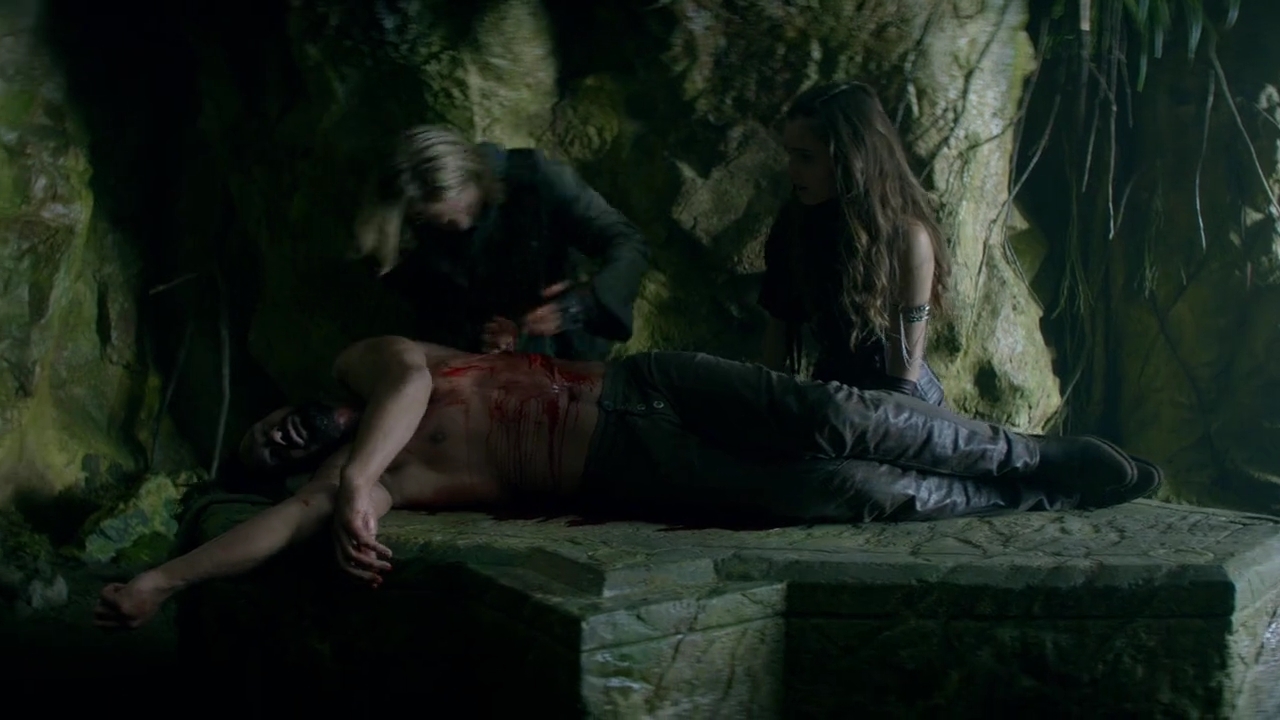 Charmed-Online-dot-nl-TheShannaraChronicles1x03-0318.jpg Charmed-Online-dot-nl-TheShannaraChronicles1x03-0318.jpg