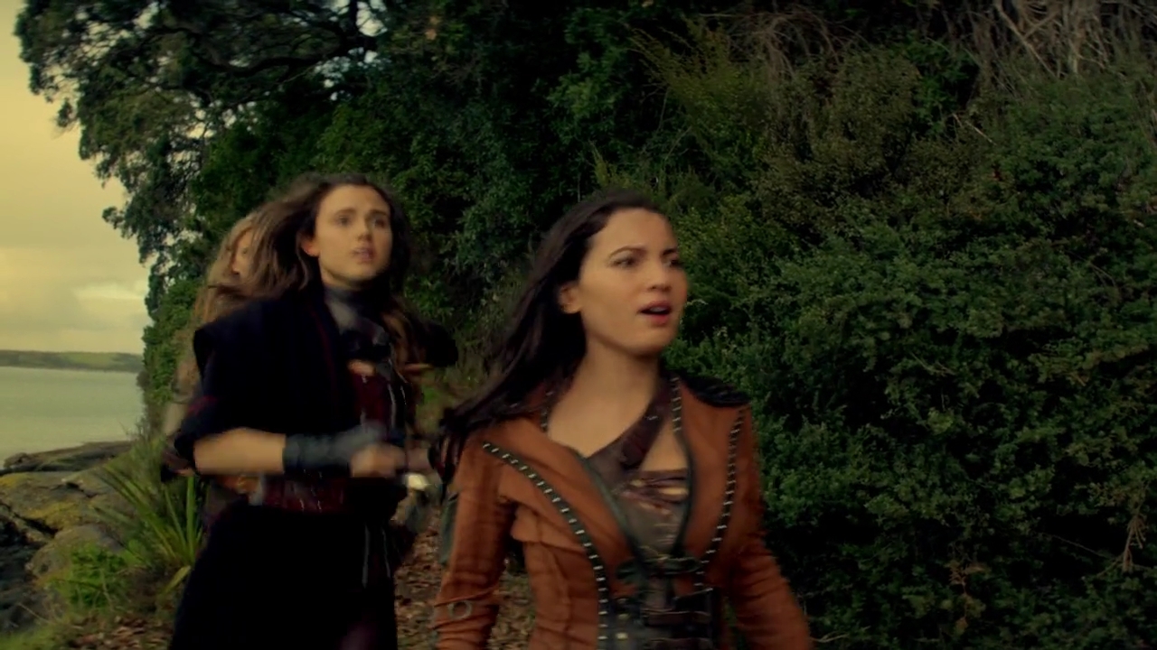 Charmed-Online-dot-nl-TheShannaraChronicles1x09-0055.jpg Charmed-Online-dot-nl-TheShannaraChronicles1x09-0055.jpg