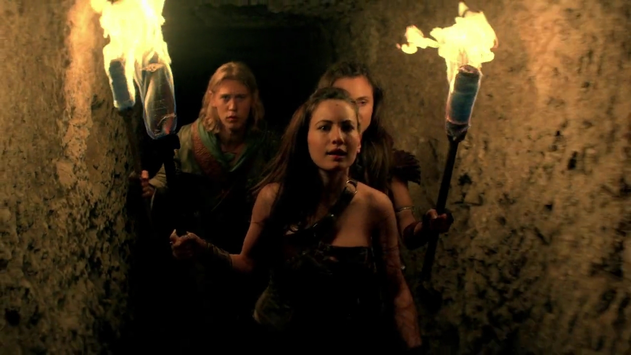 Charmed-Online-dot-nl-TheShannaraChronicles1x09-1233.jpg Charmed-Online-dot-nl-TheShannaraChronicles1x09-1233.jpg