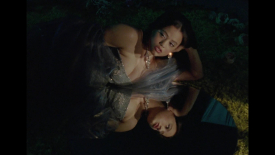 Charmed-Online-dot-nl_SarahJeffery-Suffer_MusicVideo0060.jpg