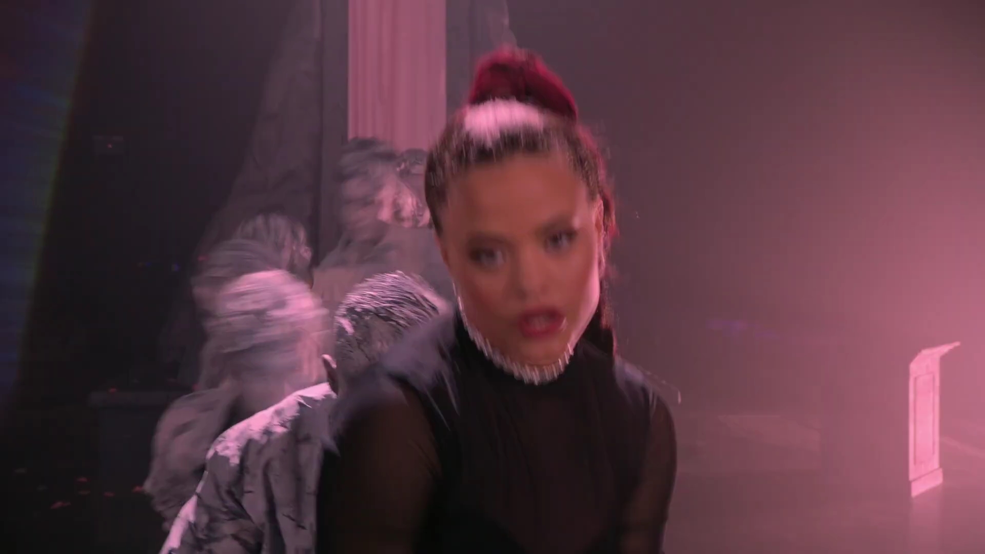 Charmed-Online-dot-nl_QueenOfMean-Remixclip00065.jpg Charmed-Online-dot-nl_QueenOfMean-Remixclip00065.jpg