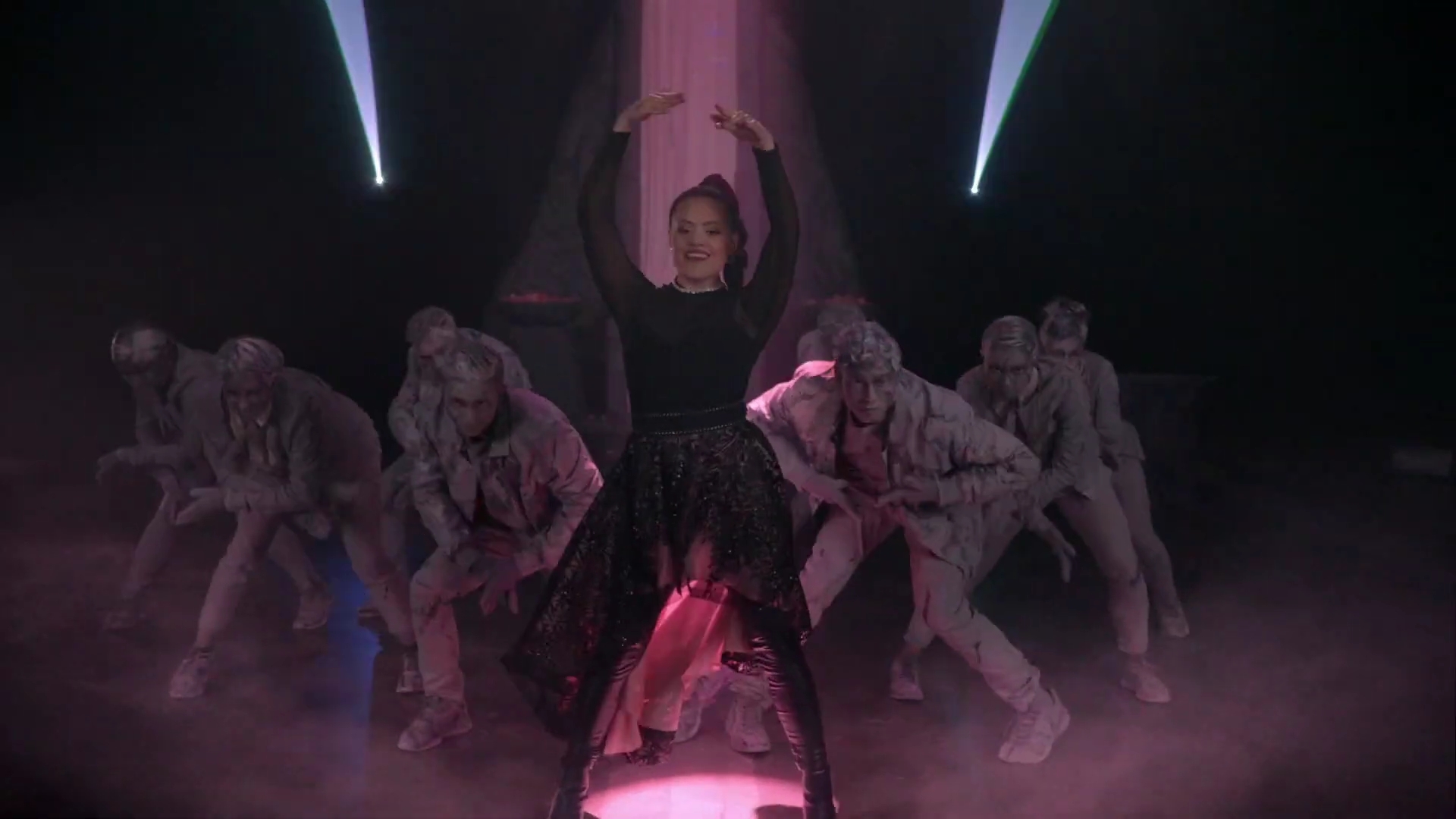 Charmed-Online-dot-nl_QueenOfMean-Remixclip00087.jpg Charmed-Online-dot-nl_QueenOfMean-Remixclip00087.jpg