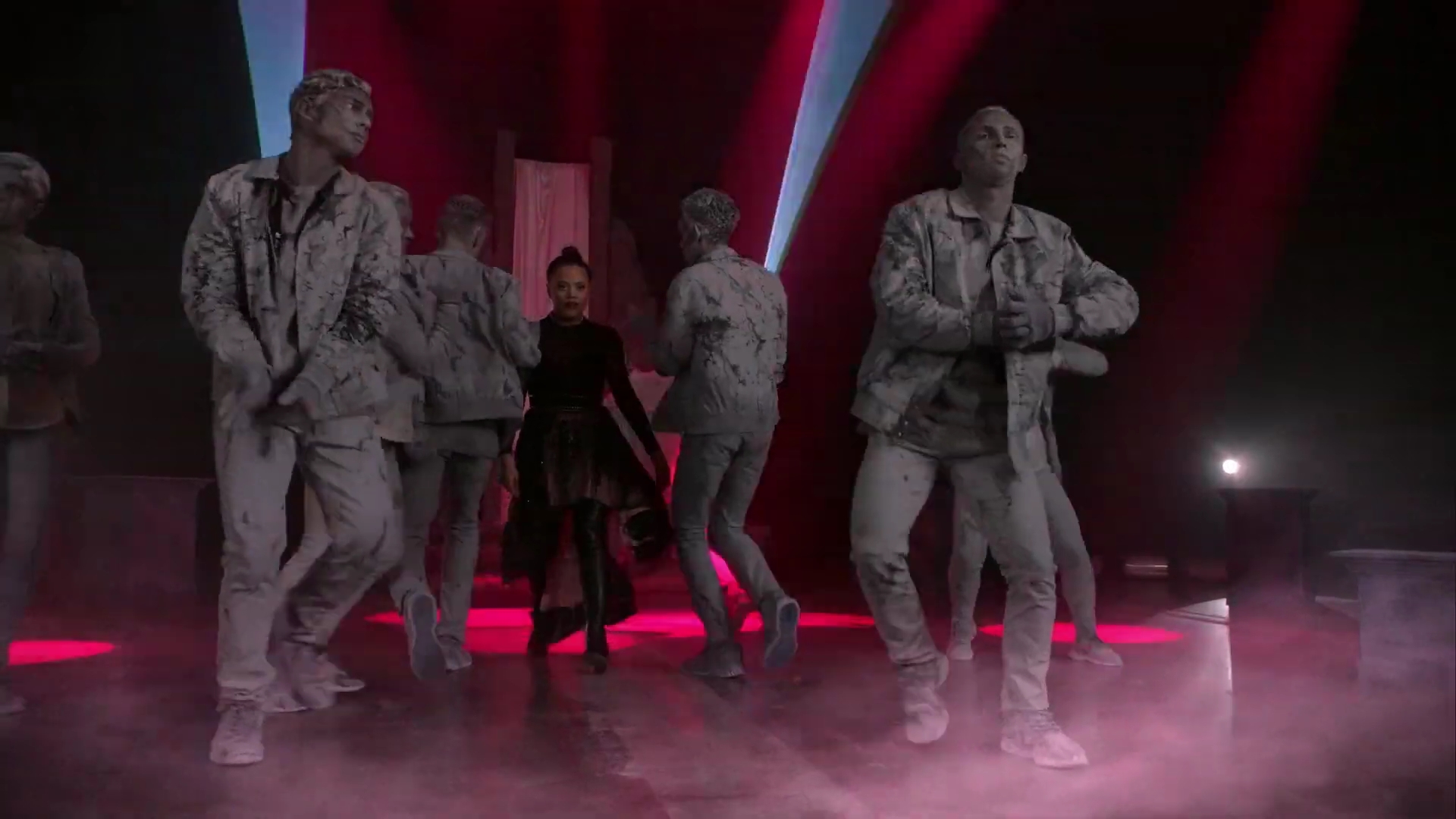 Charmed-Online-dot-nl_QueenOfMean-Remixclip00151.jpg Charmed-Online-dot-nl_QueenOfMean-Remixclip00151.jpg