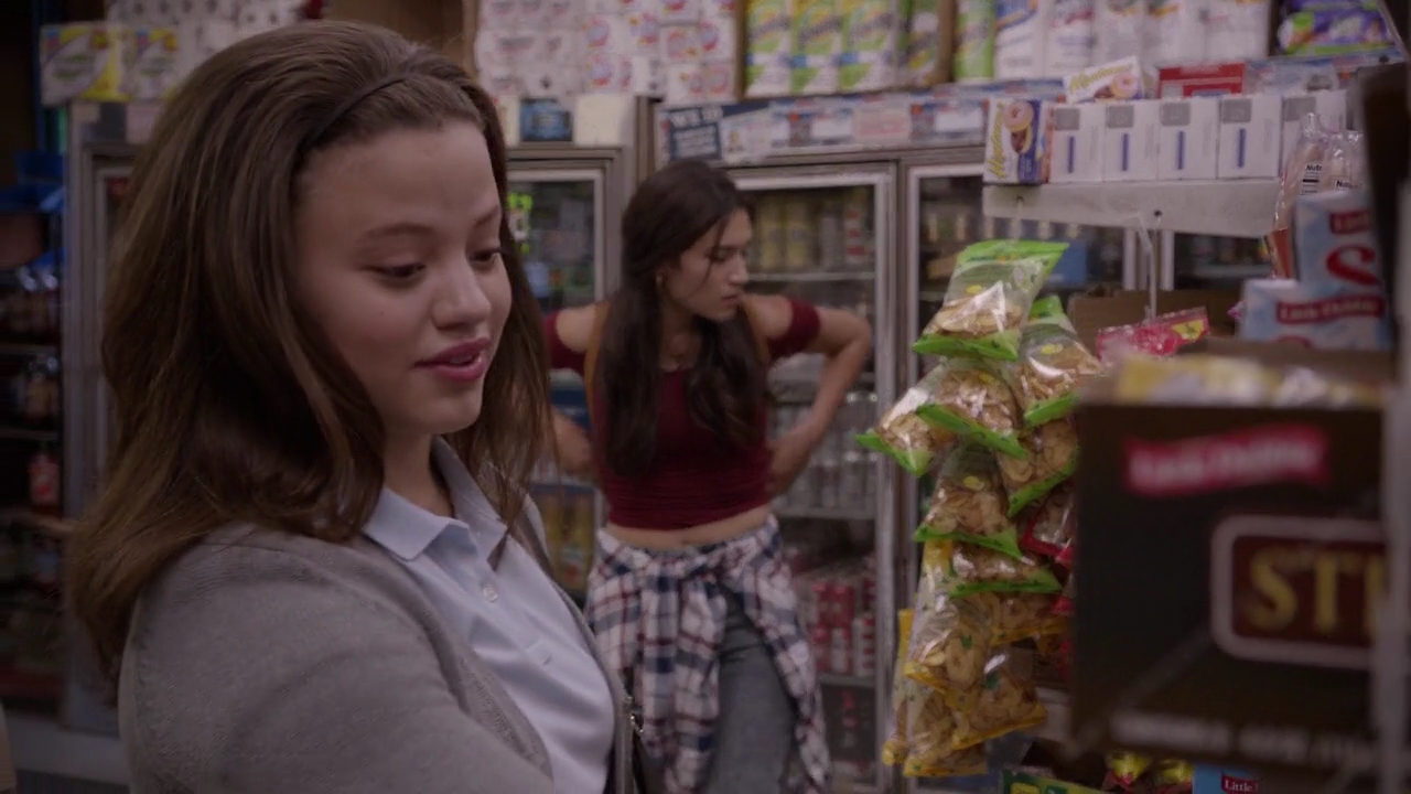 Charmed-Online-dot-nl_ShadesOfBlue2x03-1454.jpg Charmed-Online-dot-nl_ShadesOfBlue2x03-1454.jpg