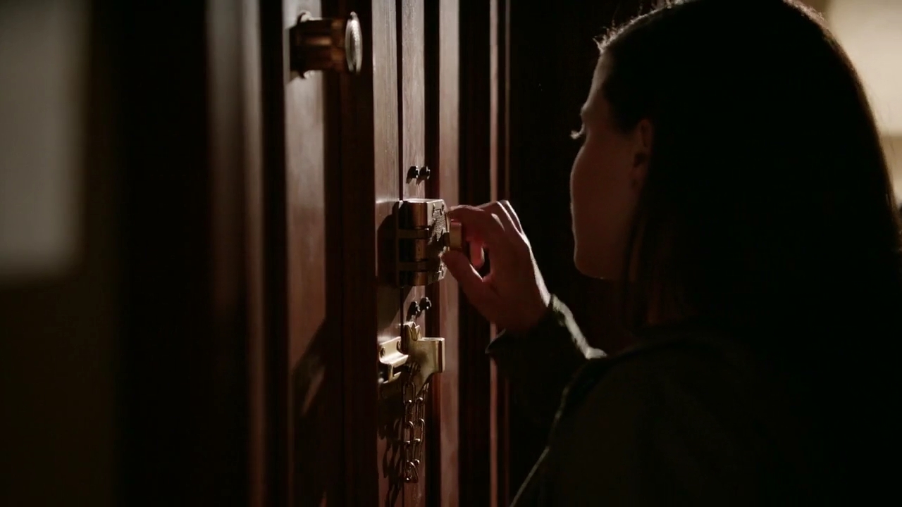 Charmed-Online-dot-nl_ShadesOfBlue2x05-2058.jpg Charmed-Online-dot-nl_ShadesOfBlue2x05-2058.jpg